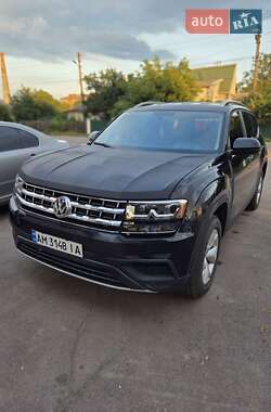 Позашляховик / Кросовер Volkswagen Atlas 2017 в Коростені
