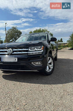 Позашляховик / Кросовер Volkswagen Atlas 2017 в Миколаєві