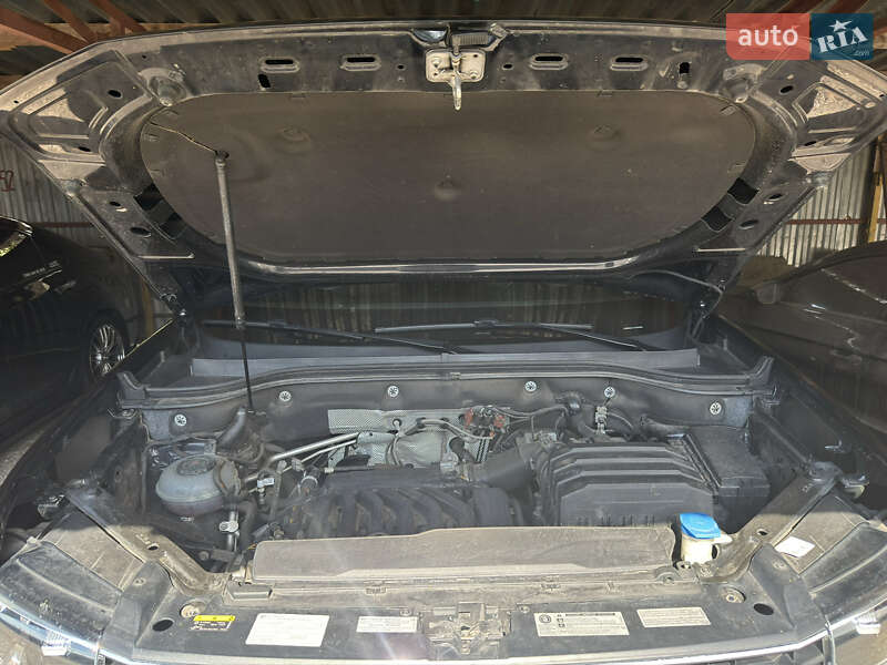 Позашляховик / Кросовер Volkswagen Atlas 2017 в Миколаєві