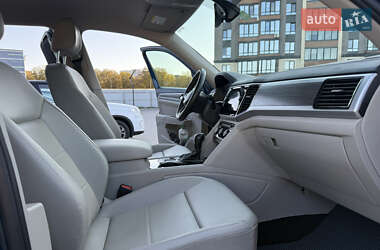 Внедорожник / Кроссовер Volkswagen Atlas 2022 в 