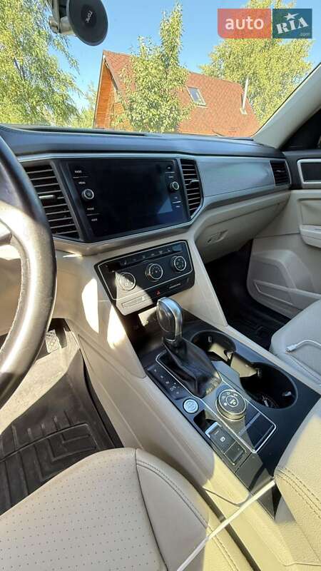 Позашляховик / Кросовер Volkswagen Atlas 2017 в Бородянці