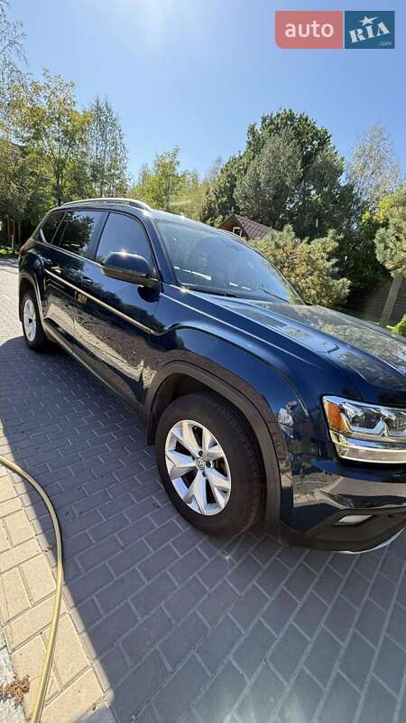 Позашляховик / Кросовер Volkswagen Atlas 2017 в Бородянці