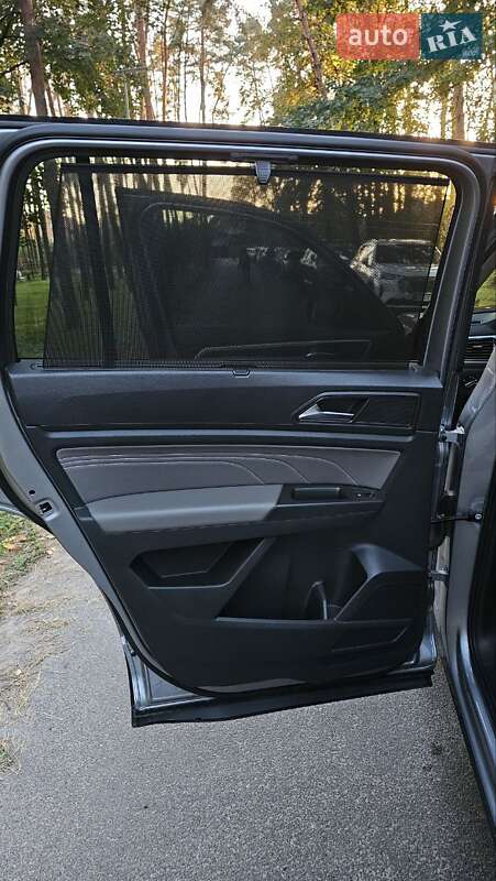 Внедорожник / Кроссовер Volkswagen Atlas 2022 в Киеве