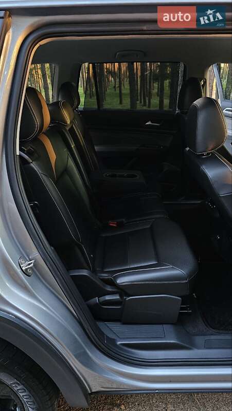 Внедорожник / Кроссовер Volkswagen Atlas 2022 в Киеве