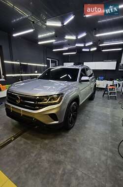 Внедорожник / Кроссовер Volkswagen Atlas 2022 в Киеве