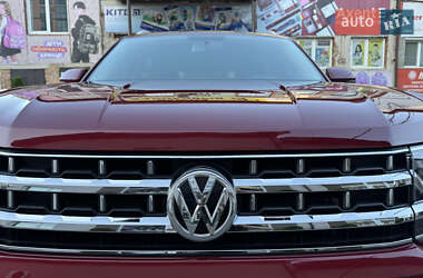 Позашляховик / Кросовер Volkswagen Atlas 2018 в 