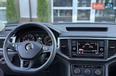 Позашляховик / Кросовер Volkswagen Atlas 2018 в 