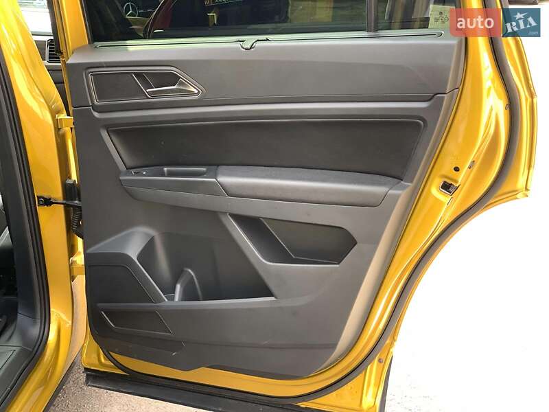 Позашляховик / Кросовер Volkswagen Atlas 2017 в Вінниці