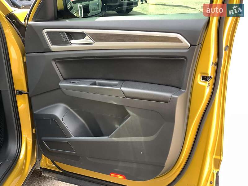 Позашляховик / Кросовер Volkswagen Atlas 2017 в Вінниці