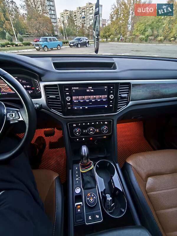 Внедорожник / Кроссовер Volkswagen Atlas 2019 в Лозовой