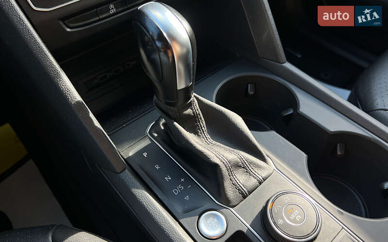 Позашляховик / Кросовер Volkswagen Atlas 2020 в Львові