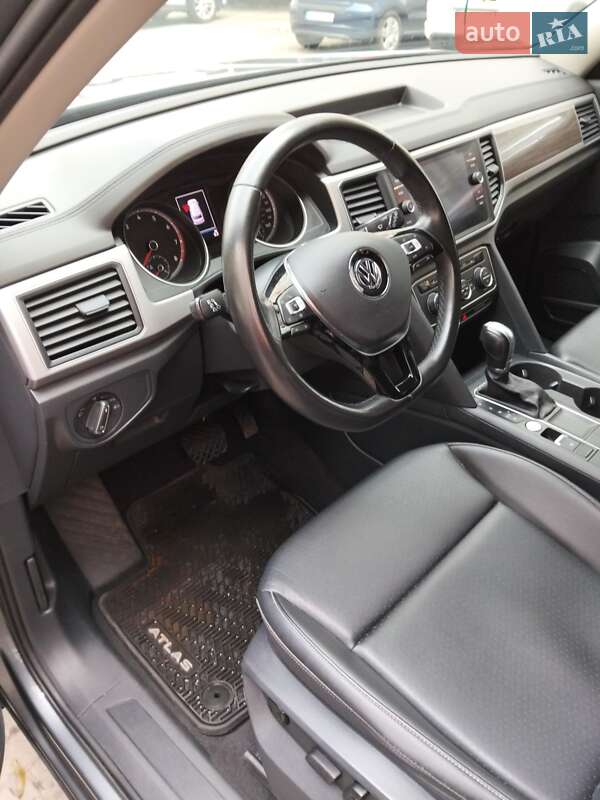 Внедорожник / Кроссовер Volkswagen Atlas 2019 в Ровно фото 2 Внедорожник / Кроссовер Volkswagen Atlas 2019 в Ровно