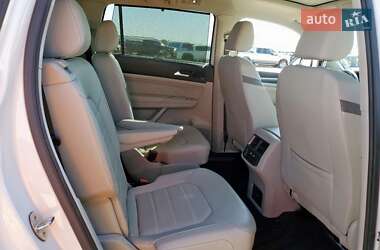 Внедорожник / Кроссовер Volkswagen Atlas 2023 в 