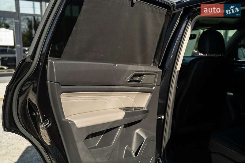 Позашляховик / Кросовер Volkswagen Atlas 2020 в Чернівцях