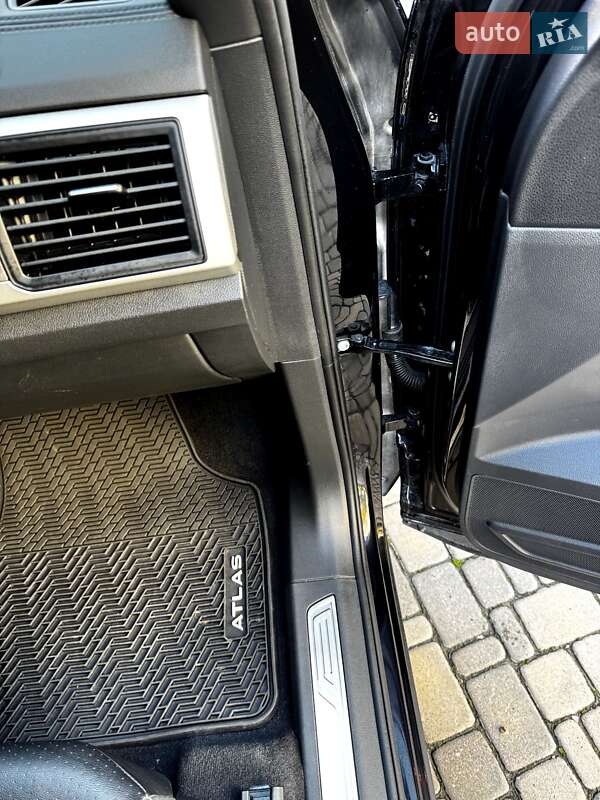 Внедорожник / Кроссовер Volkswagen Atlas 2020 в Киеве фото 12 Внедорожник / Кроссовер Volkswagen Atlas 2020 в Киеве