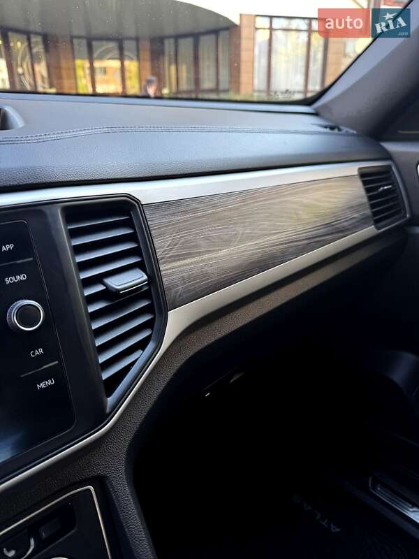 Внедорожник / Кроссовер Volkswagen Atlas 2020 в Киеве фото 11 Внедорожник / Кроссовер Volkswagen Atlas 2020 в Киеве