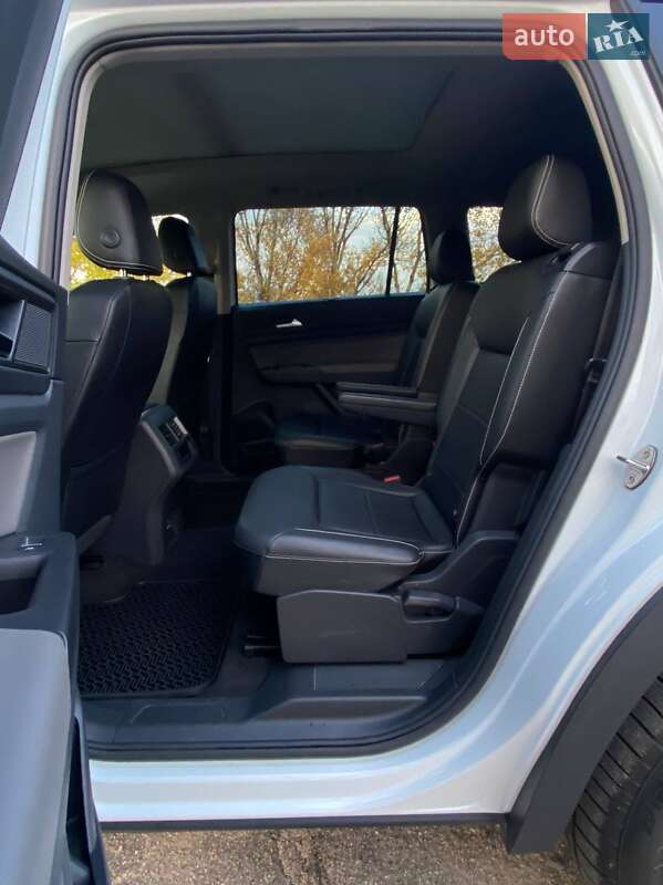 Внедорожник / Кроссовер Volkswagen Atlas 2022 в Днепре