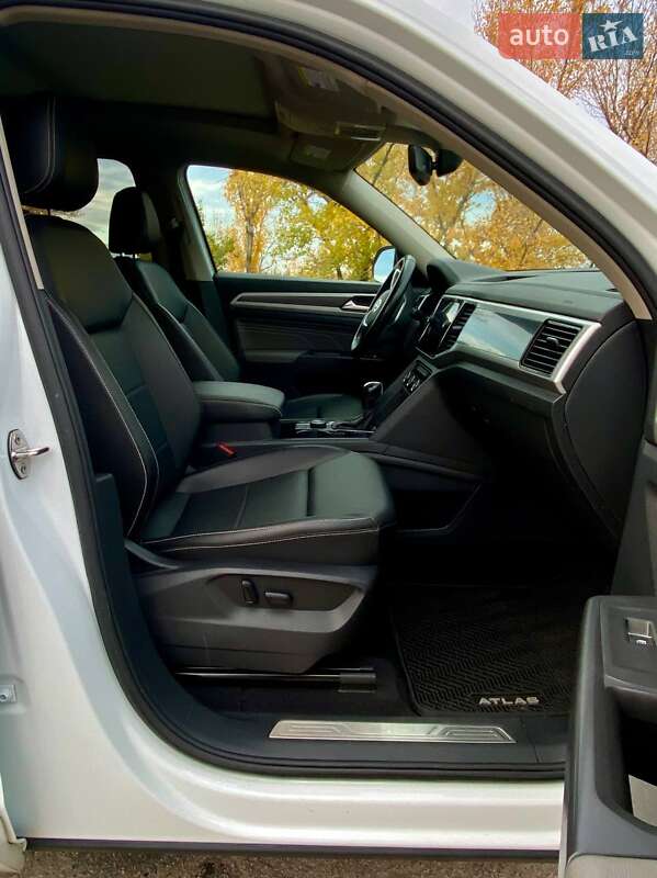 Внедорожник / Кроссовер Volkswagen Atlas 2022 в Днепре