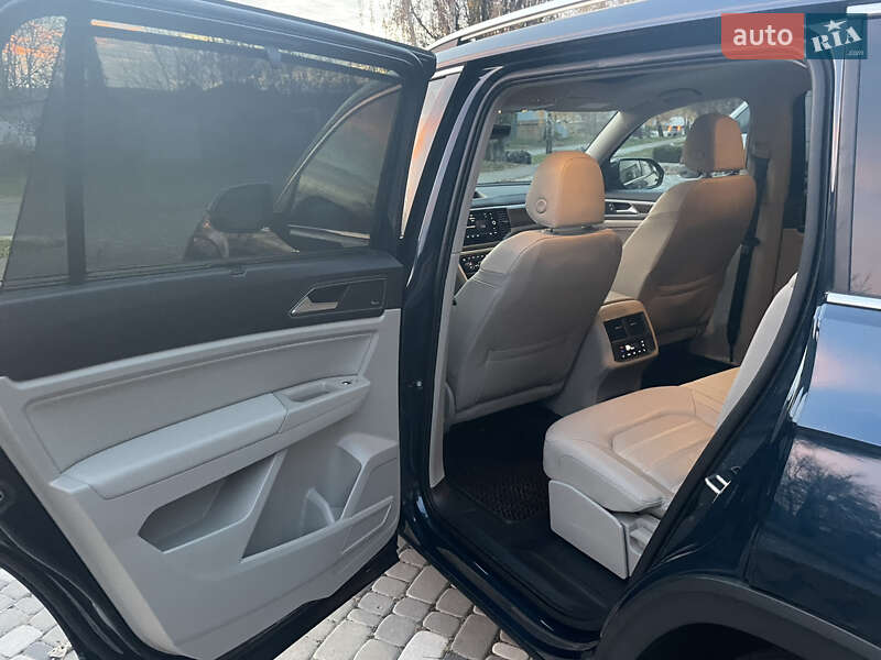 Внедорожник / Кроссовер Volkswagen Atlas 2019 в Киеве фото 20 Внедорожник / Кроссовер Volkswagen Atlas 2019 в Киеве