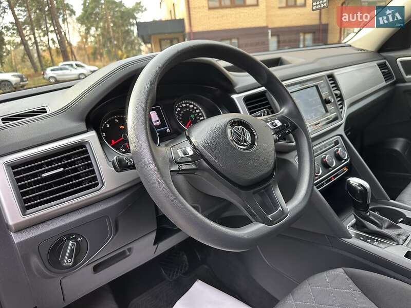 Внедорожник / Кроссовер Volkswagen Atlas 2018 в Нетешине