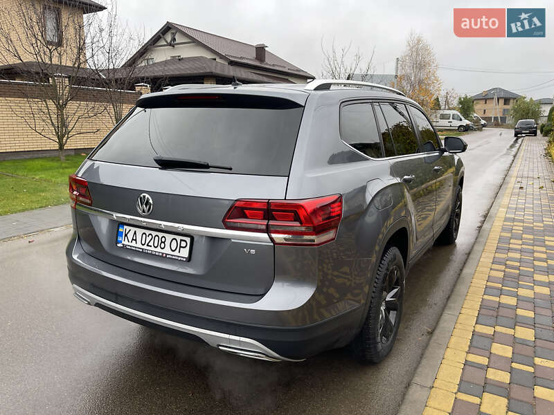 Внедорожник / Кроссовер Volkswagen Atlas 2017 в Киеве