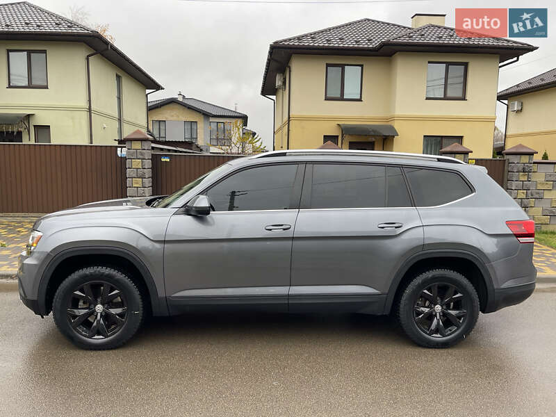 Внедорожник / Кроссовер Volkswagen Atlas 2017 в Киеве