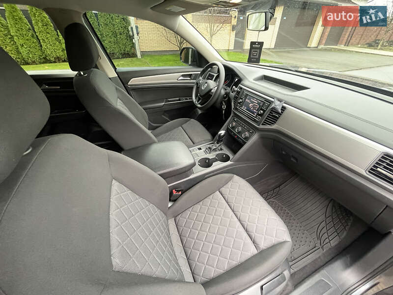 Внедорожник / Кроссовер Volkswagen Atlas 2017 в Киеве