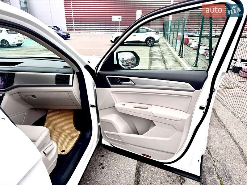 Внедорожник / Кроссовер Volkswagen Atlas 2018 в Киеве фото 14 Внедорожник / Кроссовер Volkswagen Atlas 2018 в Киеве