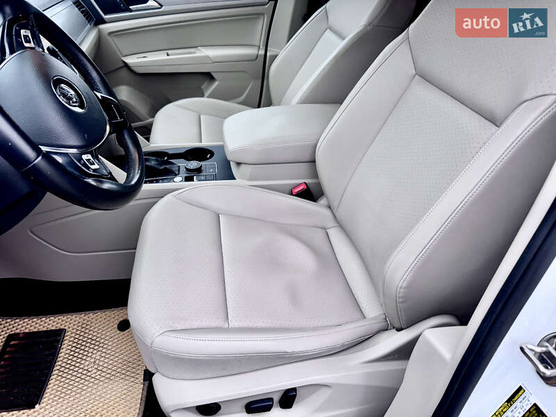 Внедорожник / Кроссовер Volkswagen Atlas 2018 в Киеве фото 25 Внедорожник / Кроссовер Volkswagen Atlas 2018 в Киеве