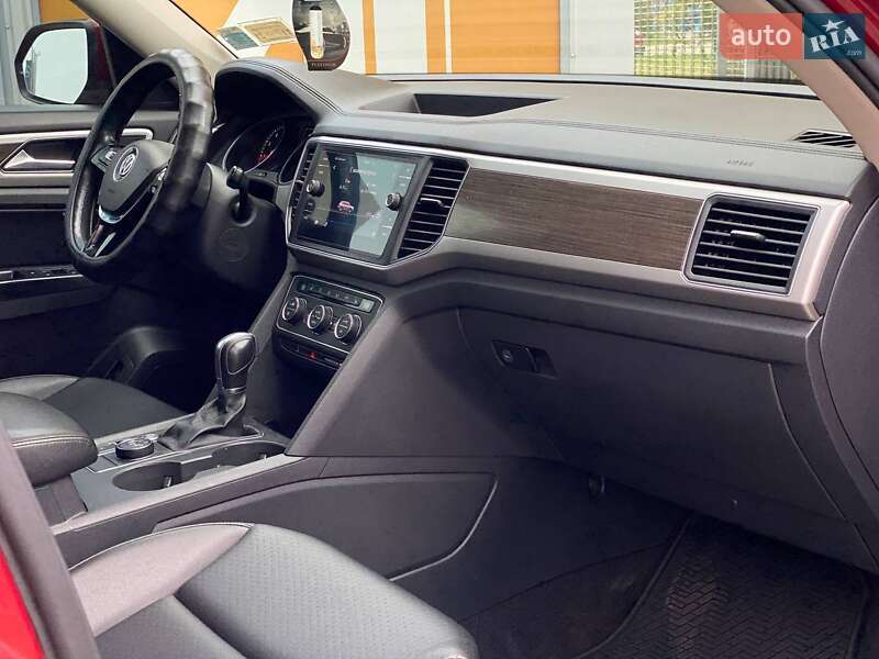 Внедорожник / Кроссовер Volkswagen Atlas 2017 в Днепре