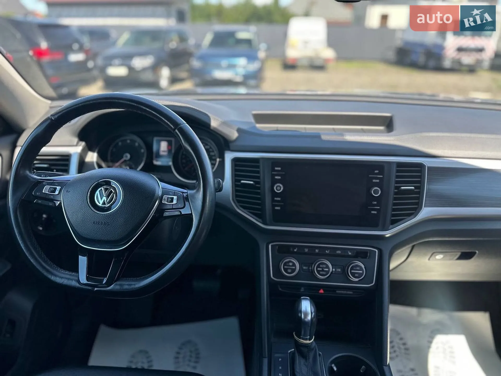 2017 Volkswagen Atlas - мініатюра 9