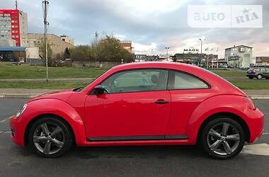 Купе Volkswagen Beetle 2014 в Львове