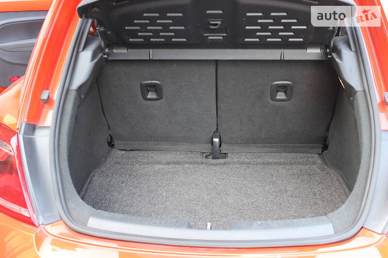 Купе Volkswagen Beetle 2016 в Одесі фото 13 Купе Volkswagen Beetle 2016 в Одесі