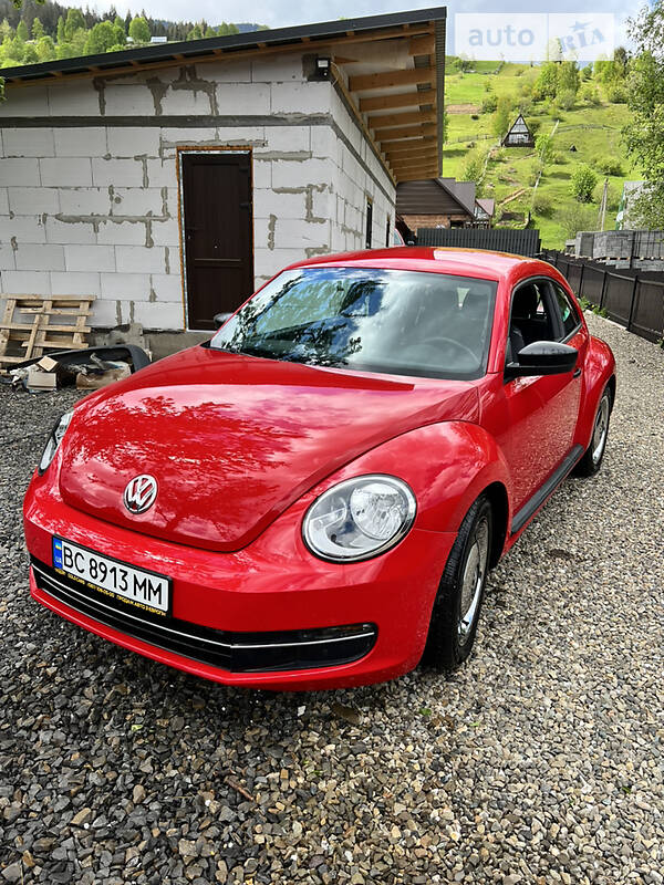 Купе Volkswagen Beetle 2012 в Міжгір'ї
