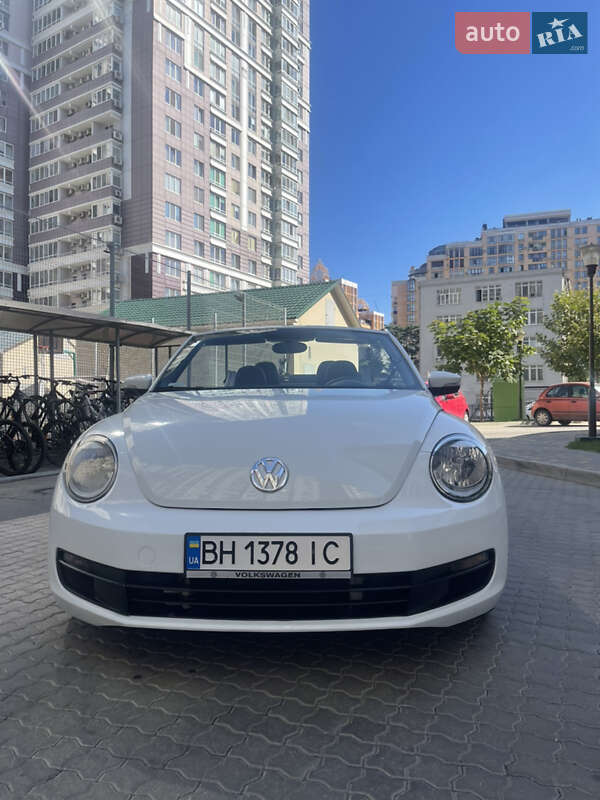 Седан Volkswagen Beetle 2015 в Одесі