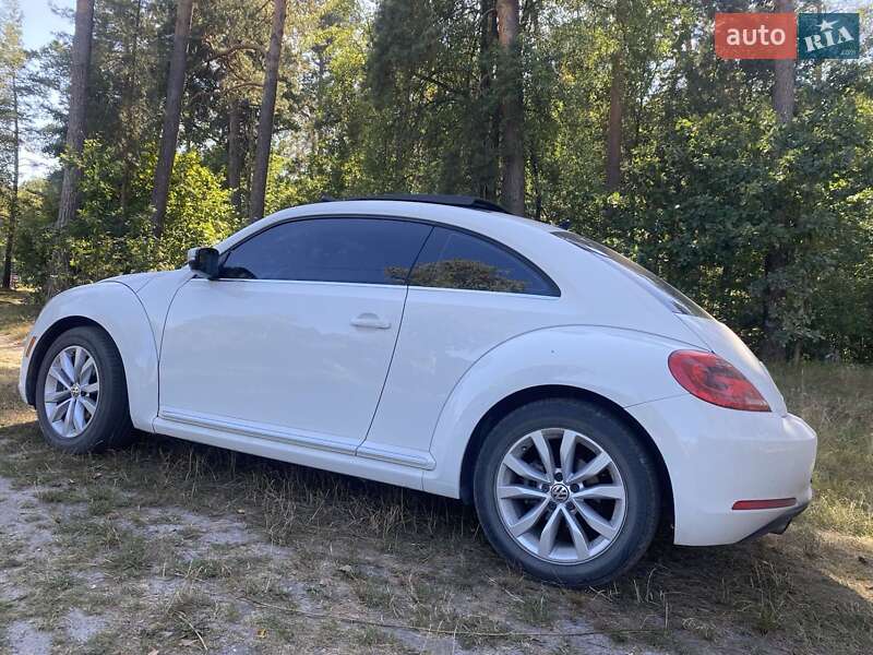Хетчбек Volkswagen Beetle 2012 в Звягелі