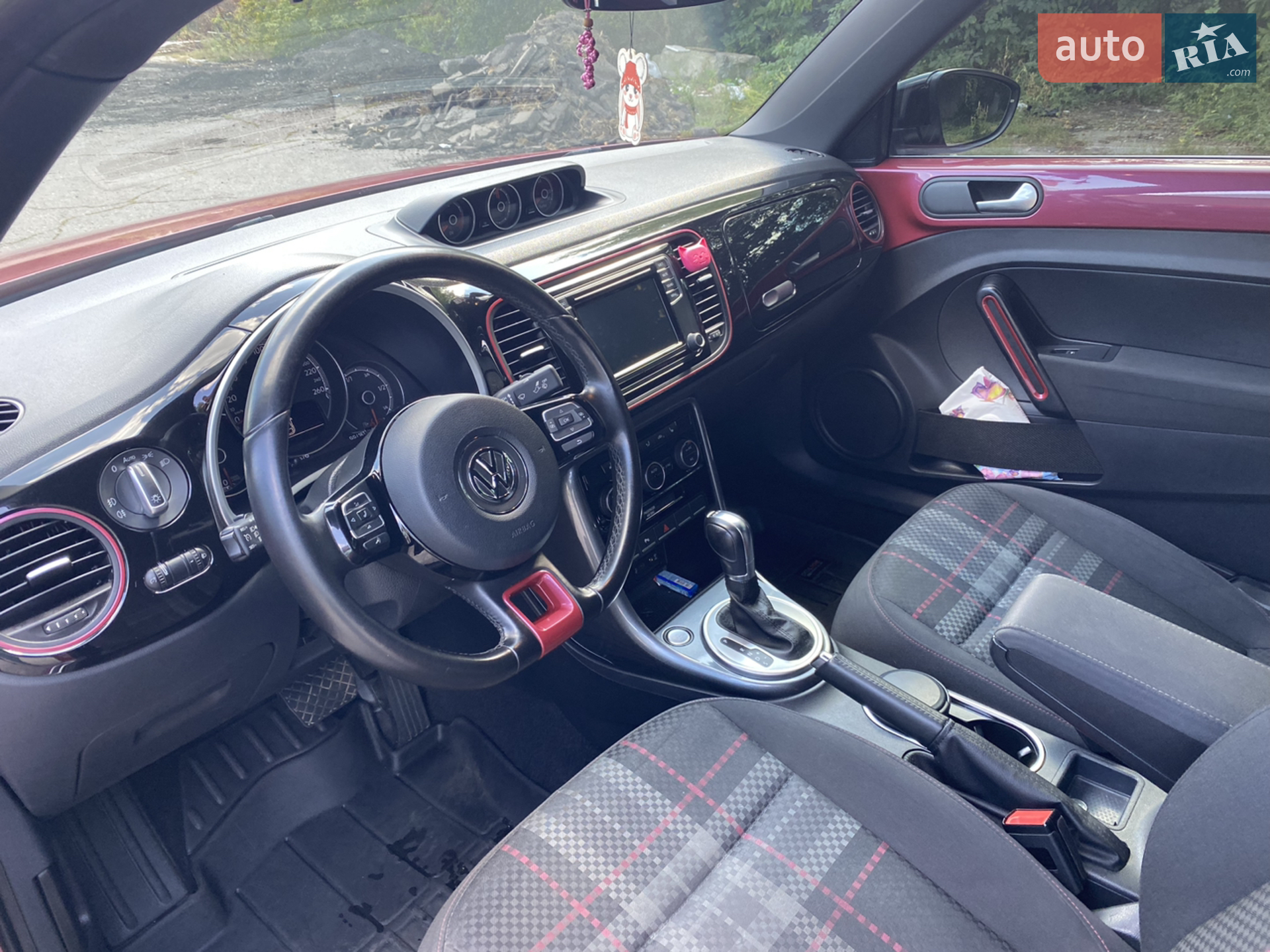 2017 Volkswagen Beetle - мініатюра 13