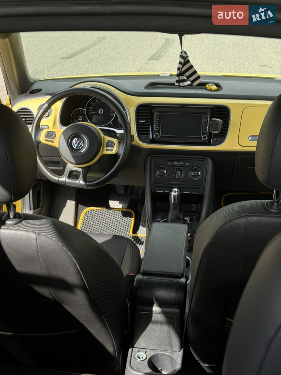 2013 Volkswagen Beetle - мініатюра 10