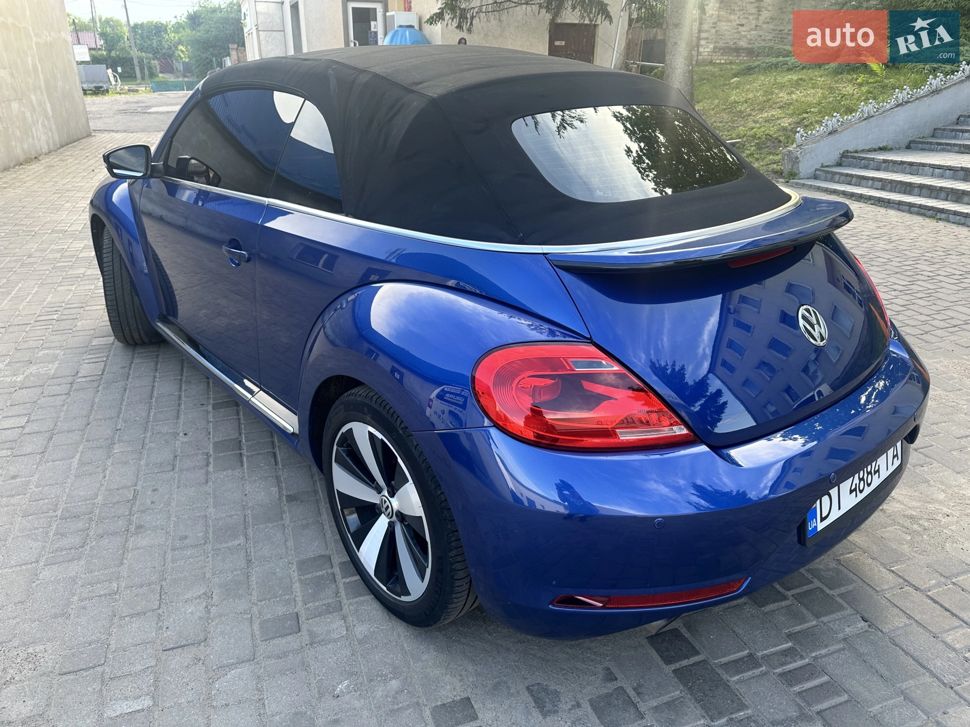 2013 Volkswagen Beetle - мініатюра 3