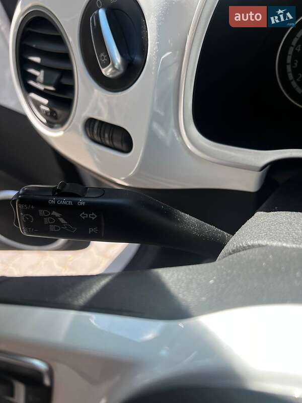 Хетчбек Volkswagen Beetle 2014 в Одесі