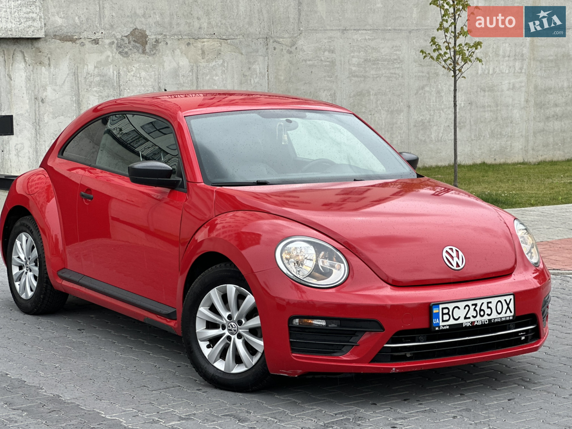 2017 Volkswagen Beetle - мініатюра 2