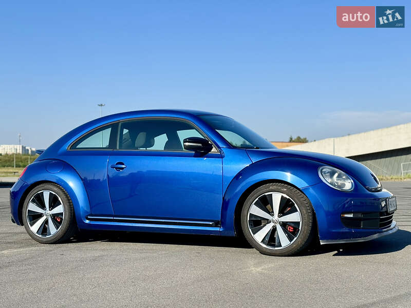 Хэтчбек Volkswagen Beetle 2012 в Львове