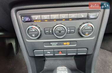 Хетчбек Volkswagen Beetle 2014 в 