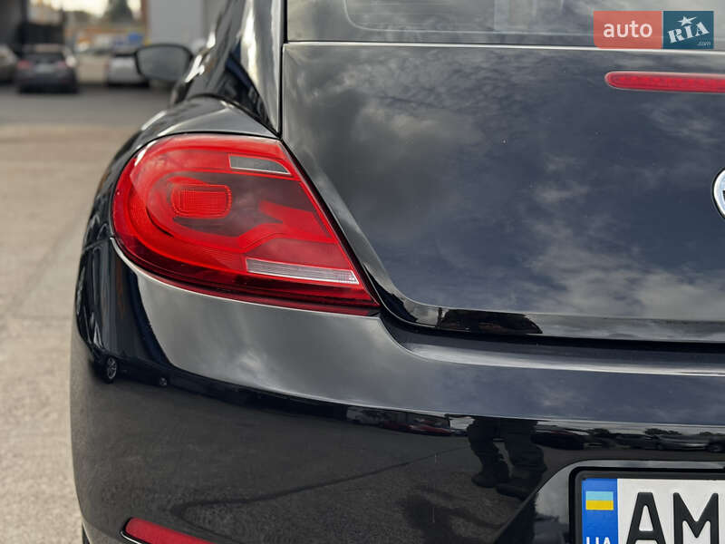 Хетчбек Volkswagen Beetle 2012 в Житомирі