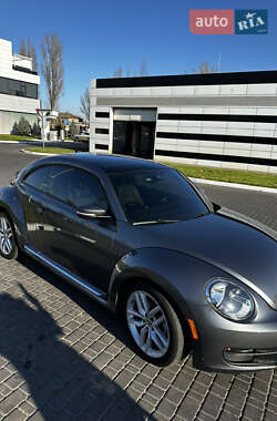 Хетчбек Volkswagen Beetle 2015 в 