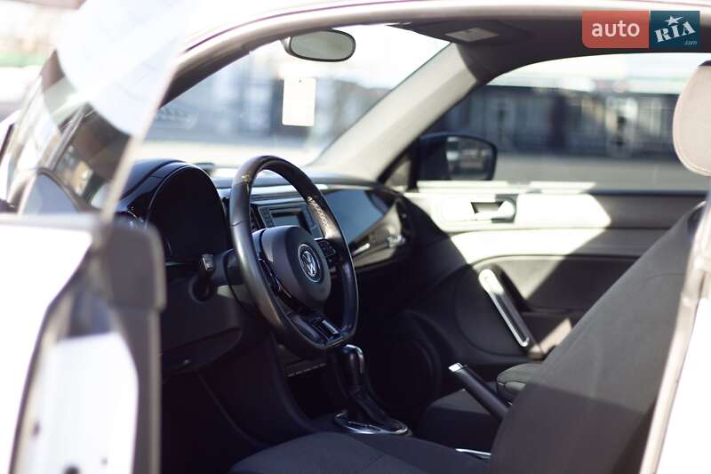Хэтчбек Volkswagen Beetle 2017 в Киеве