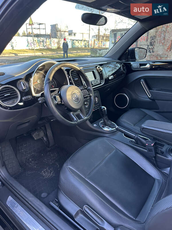 Хэтчбек Volkswagen Beetle 2012 в Львове