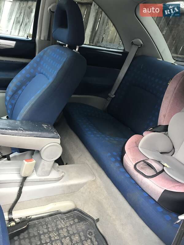 Хетчбек Volkswagen Beetle 2000 в Радомишлі