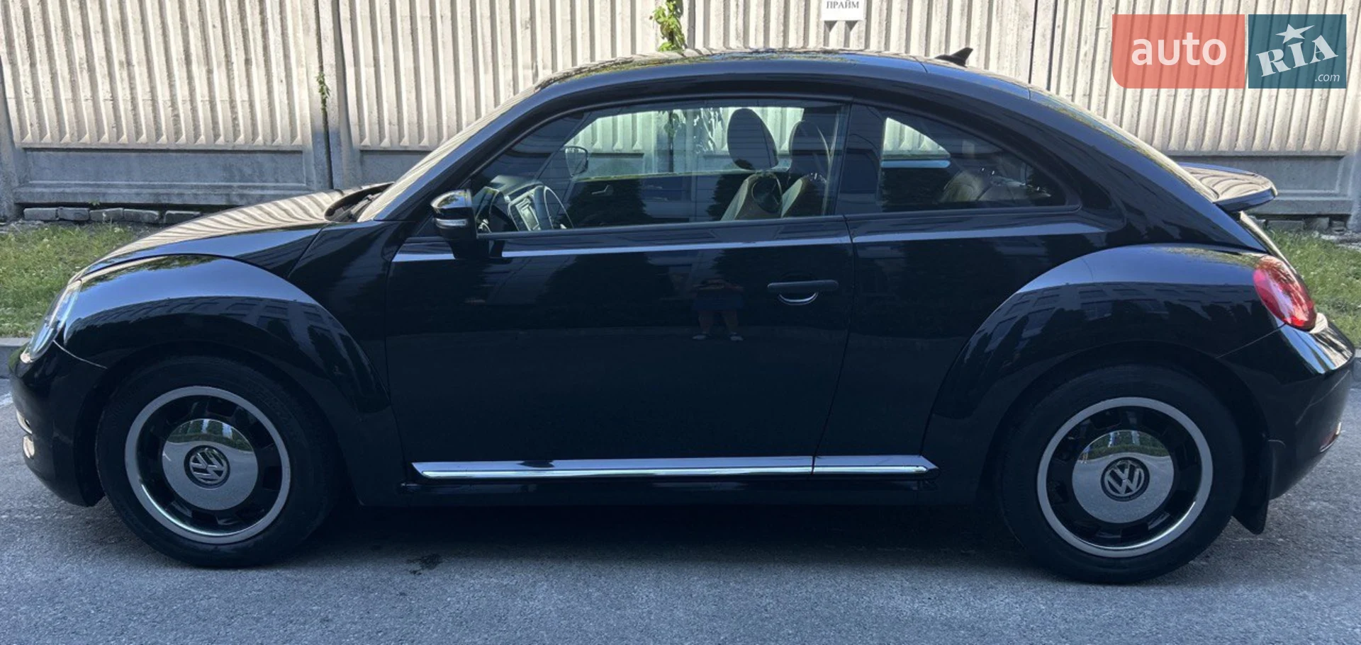 2014 Volkswagen Beetle - мініатюра 2