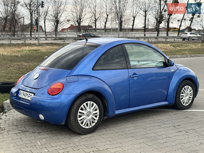 Хэтчбек Volkswagen Beetle 2001 в Киеве